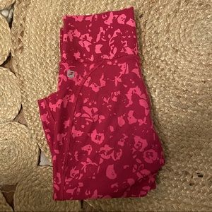 Fabletics RARE Pink Camo Power Hold Leggings • no longer sold!